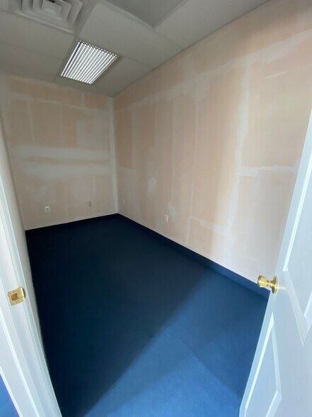 More Photos Of 963 Street Rd, Southampton Medical For Lease