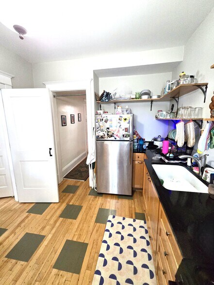 More Photos Of 2409 S Lyndale Ave, Minneapolis Multifamily For Sale