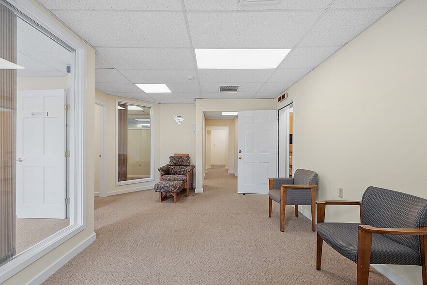 More Photos Of 233 Ayer Rd, Harvard Medical For Lease