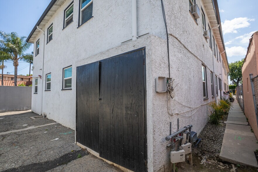 More Photos Of 1958 Pine Ave, Long Beach Apartments For Sale