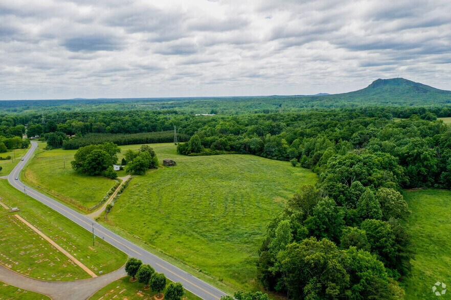 More Photos Of 0 Edgewood Rd, Bessemer City Unknown For Lease