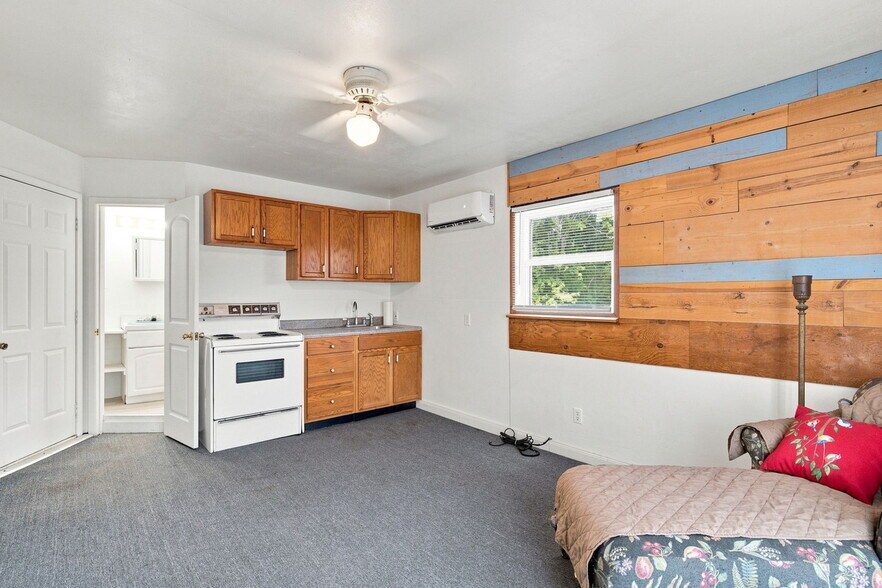 More Photos Of 3741 State Rte 30 Hwy, Lonedell Multifamily For Sale