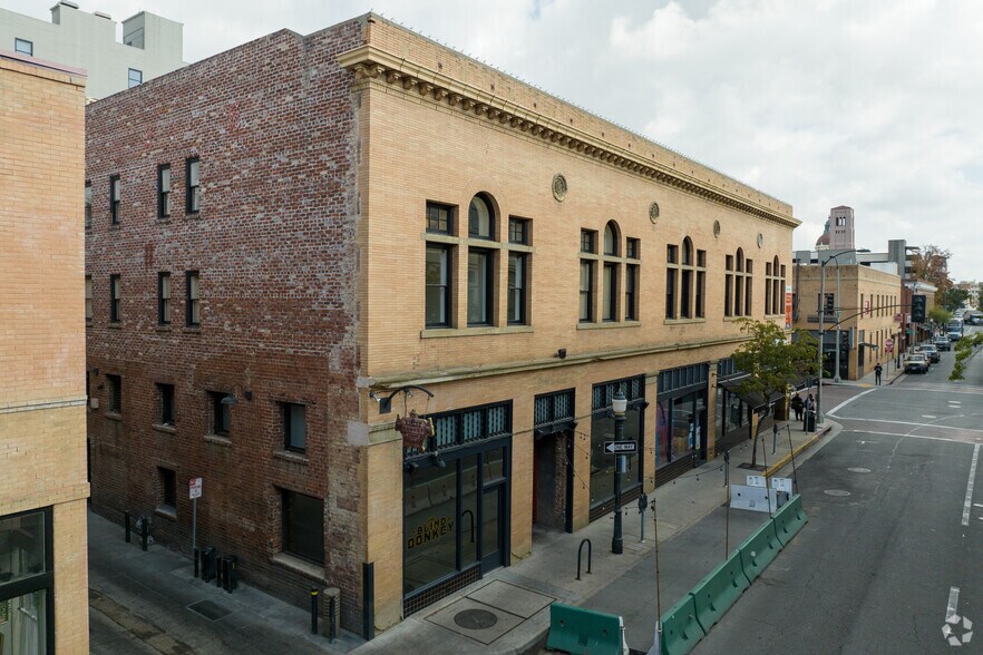 More Photos Of 61-69 N Raymond Ave, Pasadena Office For Lease