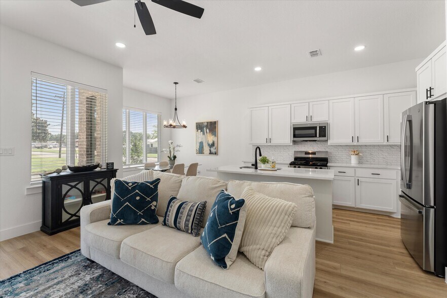More Photos Of 196 W 17th St, Mount Pleasant Apartments For Sale