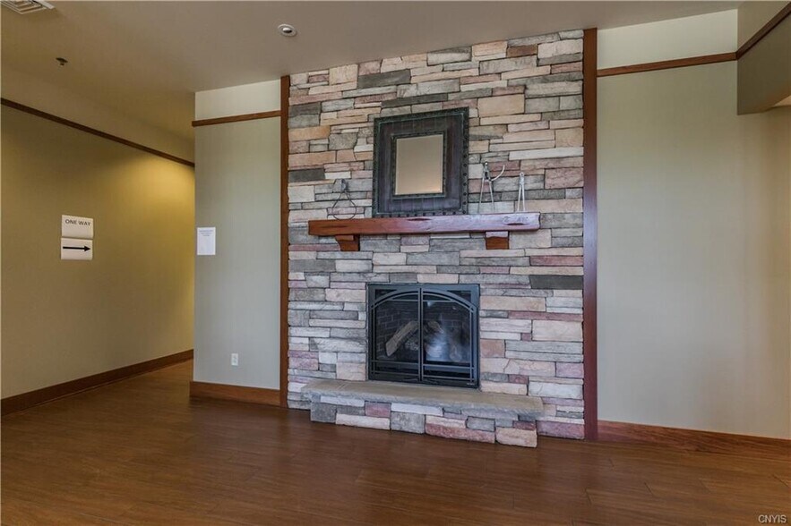 More Photos Of 4488 Onondaga Blvd, Syracuse Office For Sale