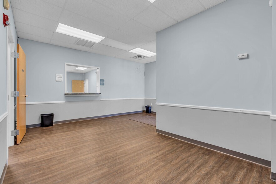 More Photos Of 508 Lakehurst Rd, Toms River Medical For Sale