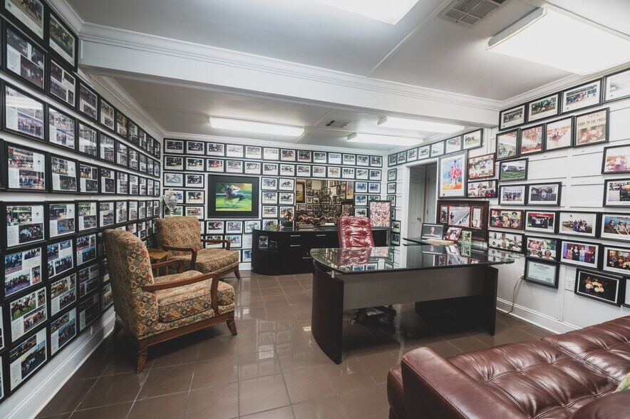 More Photos Of 3223 25th St, Metairie Loft Creative Space For Sale