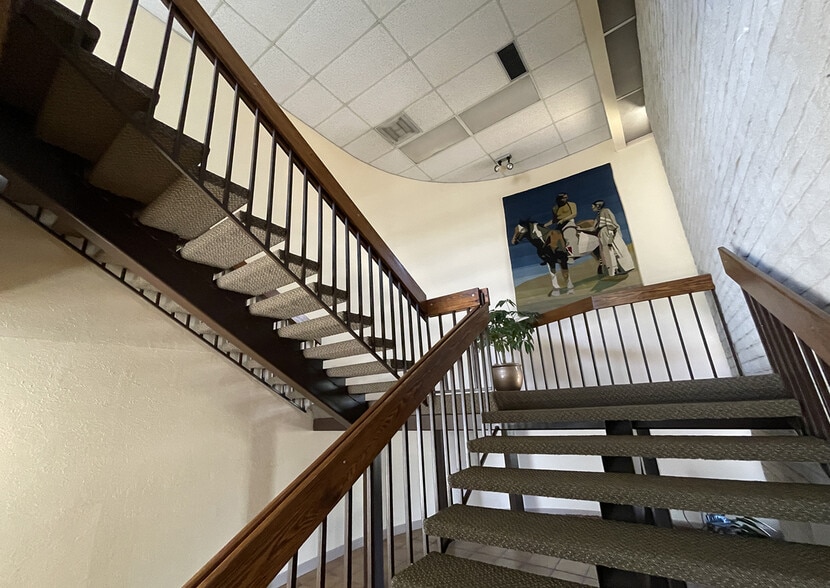More Photos Of 2900 Louisiana Blvd NE, Albuquerque Office For Lease