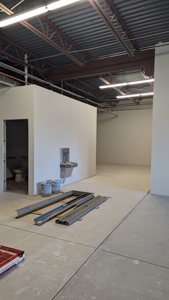 More Photos Of 7055 Lexington Dr, Colorado Springs General Retail For Lease