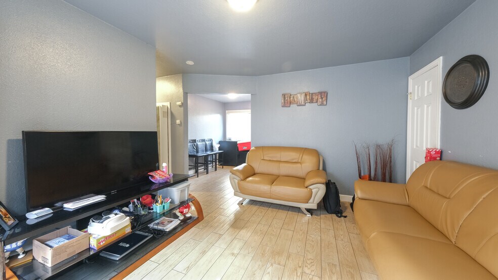 More Photos Of 2120 E 22nd St, Oakland Apartments For Sale