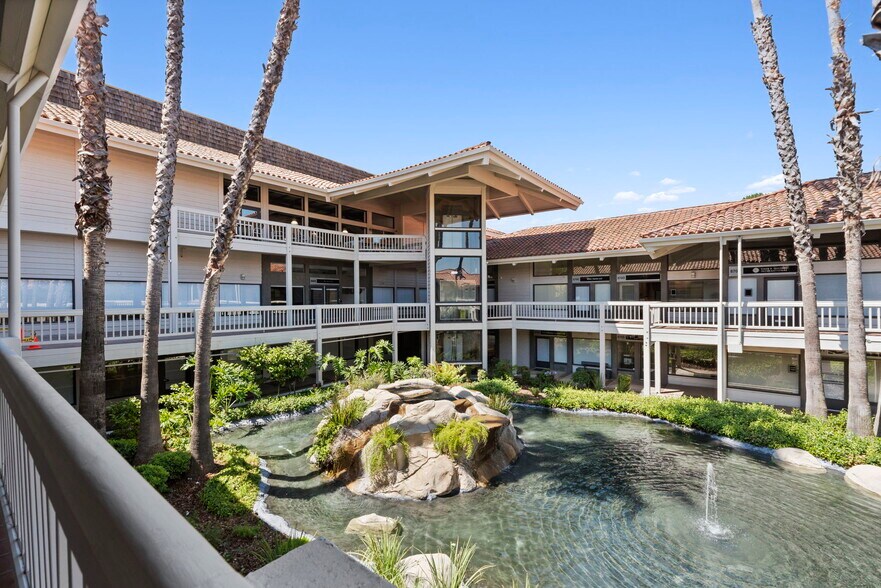 More Photos Of 850 Hampshire Rd, Westlake Village Office For Lease