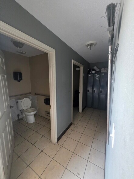 More Photos Of 100 Star Connection Dr, Wright City Warehouse For Sale