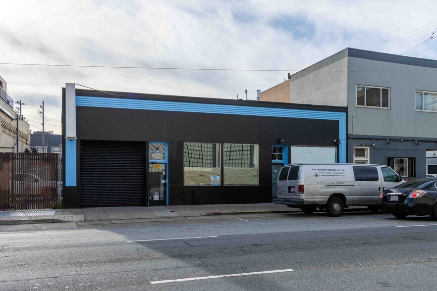 Primary Photo Of 604 3rd St, San Francisco Freestanding For Lease