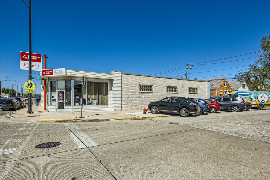 More Photos Of 5301 N Harlem Ave, Chicago Freestanding For Sale