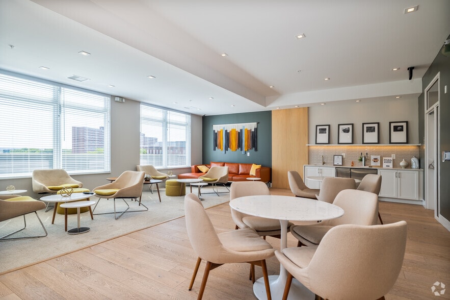 More Photos Of 2800 Franklin Blvd, Cleveland Apartments For Lease