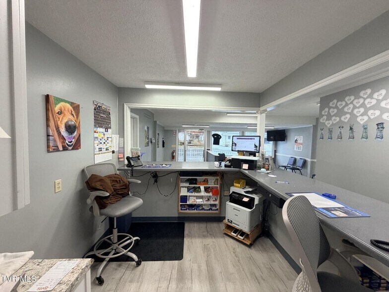 More Photos Of 404 Hurricane Rd NE, Wise Medical For Sale