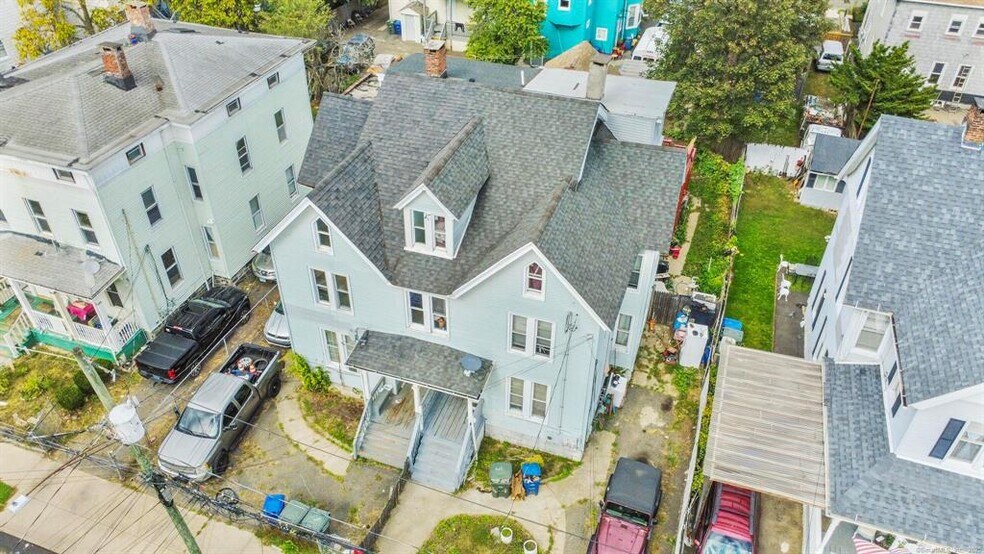 More Photos Of 39 Jane St, Bridgeport Apartments For Sale