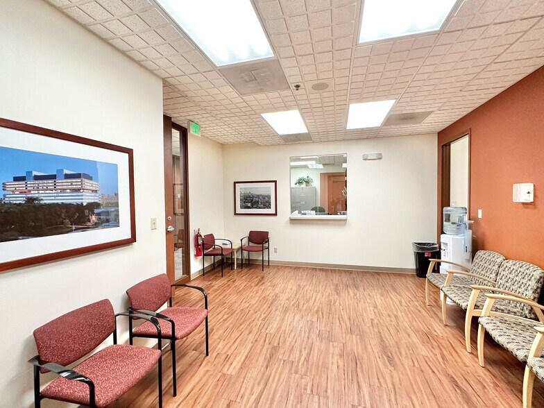 More Photos Of 222 Indianapolis Blvd., Schererville Office For Lease