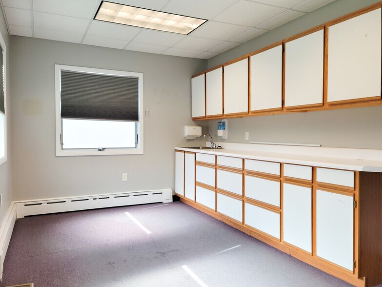 More Photos Of 37 Pierrepont Ave, Potsdam Medical For Sale