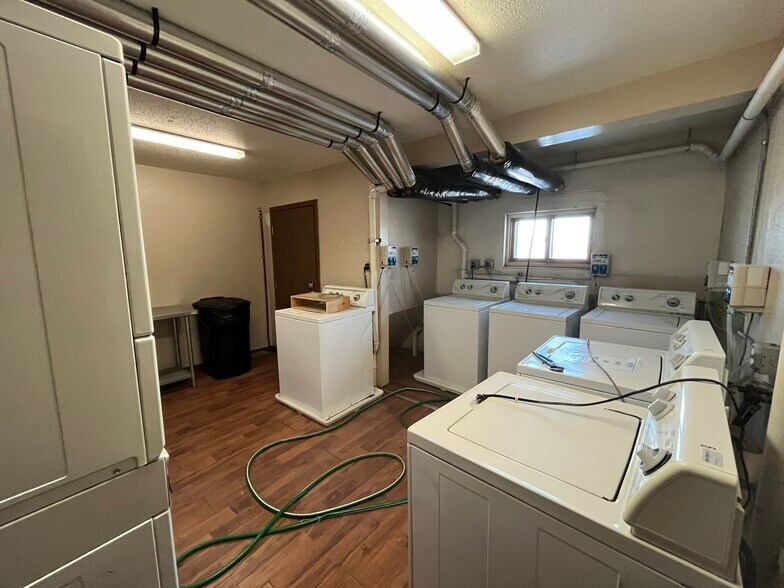 More Photos Of 913 4th St SW, Stanley Hotel For Sale