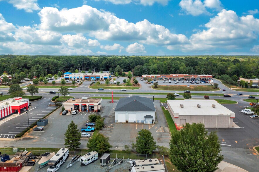 More Photos Of 13908 Independence Blvd, Indian Trail Auto Repair For Sale