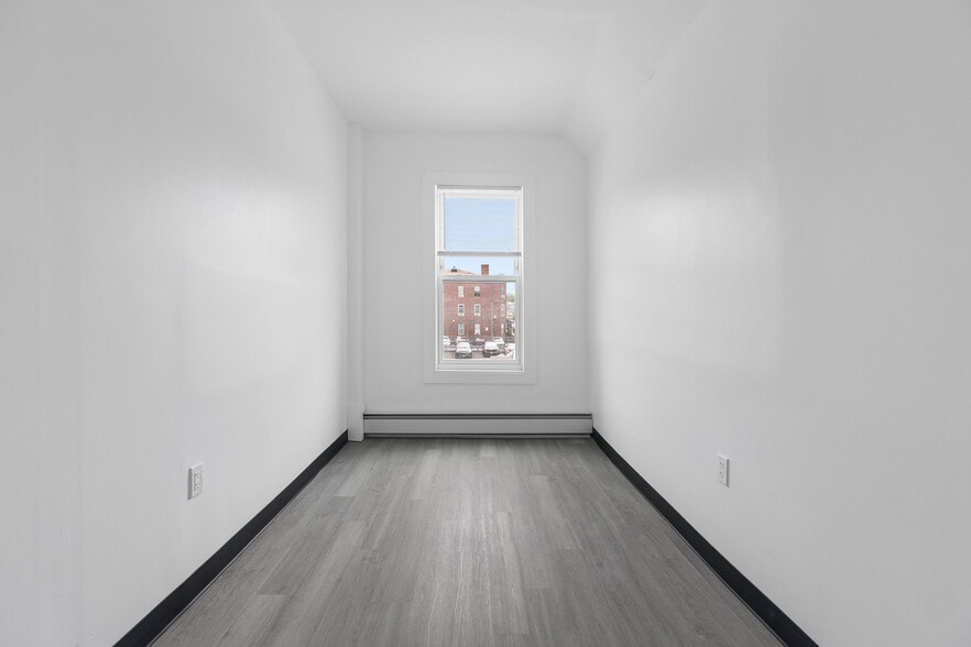 More Photos Of 648-658 Park St, Hartford Apartments For Sale