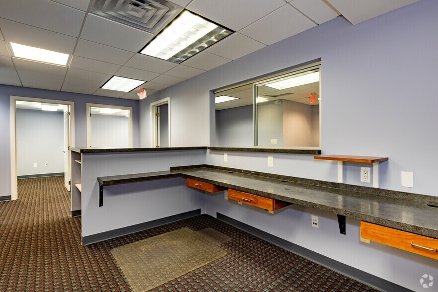 More Photos Of 1044 Lacey Rd, Forked River Medical For Lease