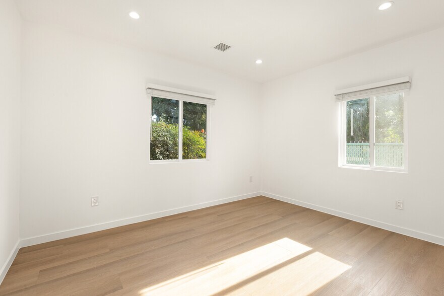 More Photos Of 2511 Purdue Ave, Los Angeles Multifamily For Sale