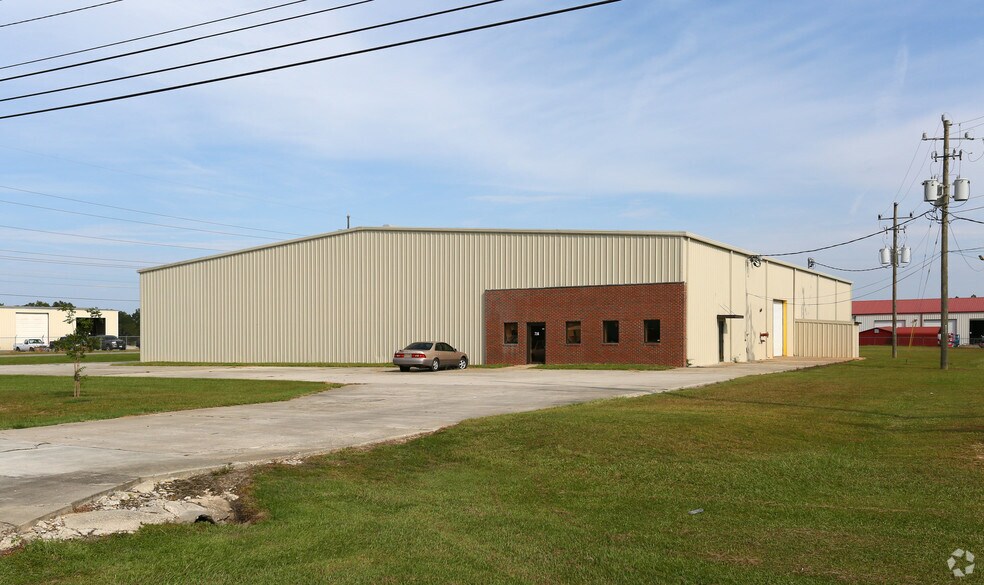 More Photos Of 716 Gil Harbin Industrial, Valdosta Warehouse For Lease