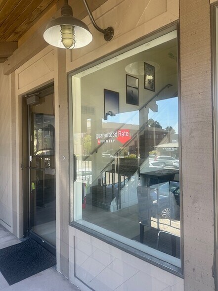 More Photos Of 401 Primrose Rd, Burlingame General Retail For Lease