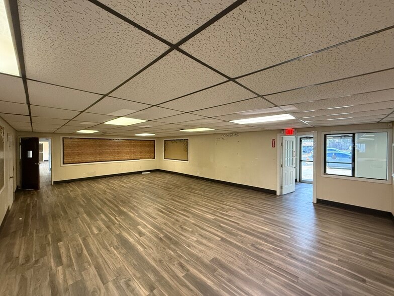 More Photos Of 101 N Royal Tower Rd, Irmo Daycare Center For Lease