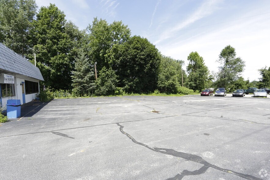 More Photos Of 251 Elm St, Milford Restaurant For Sale