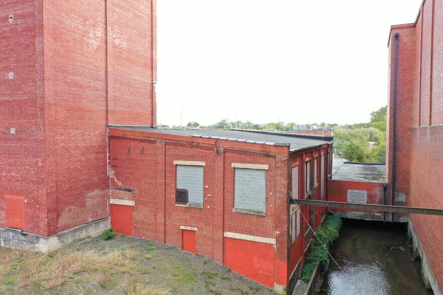 More Photos Of 50 Kennedy St, Chambersburg Warehouse For Sale