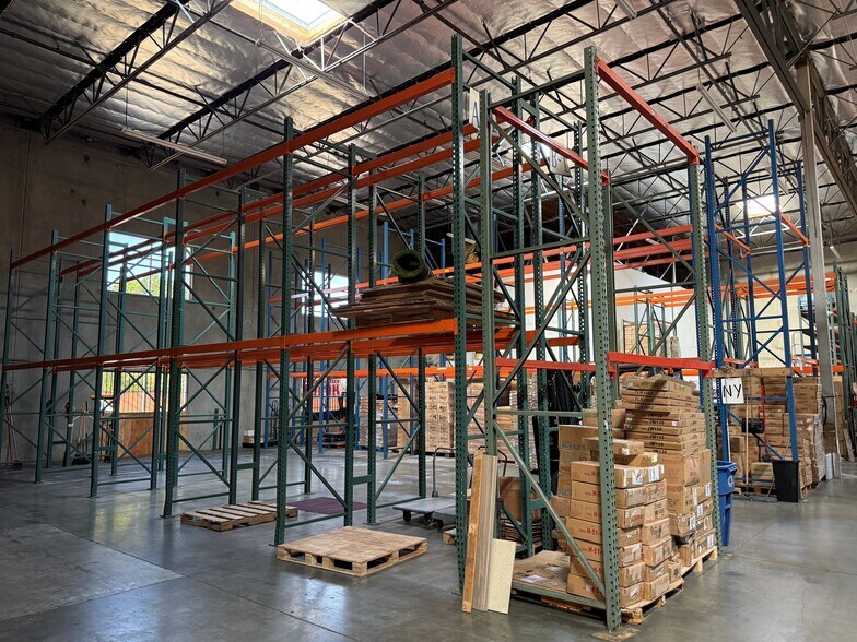 More Photos Of 14240 Don Julian Rd, City of Industry Warehouse For Lease