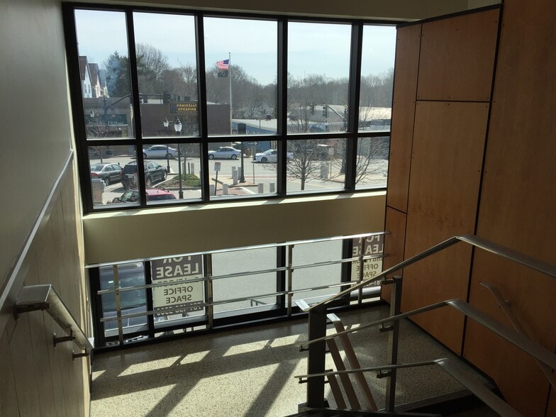 More Photos Of 580 Main St, Reading Office For Lease