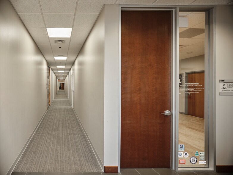 More Photos Of 1270 N Loop 1604 E, San Antonio Medical For Lease