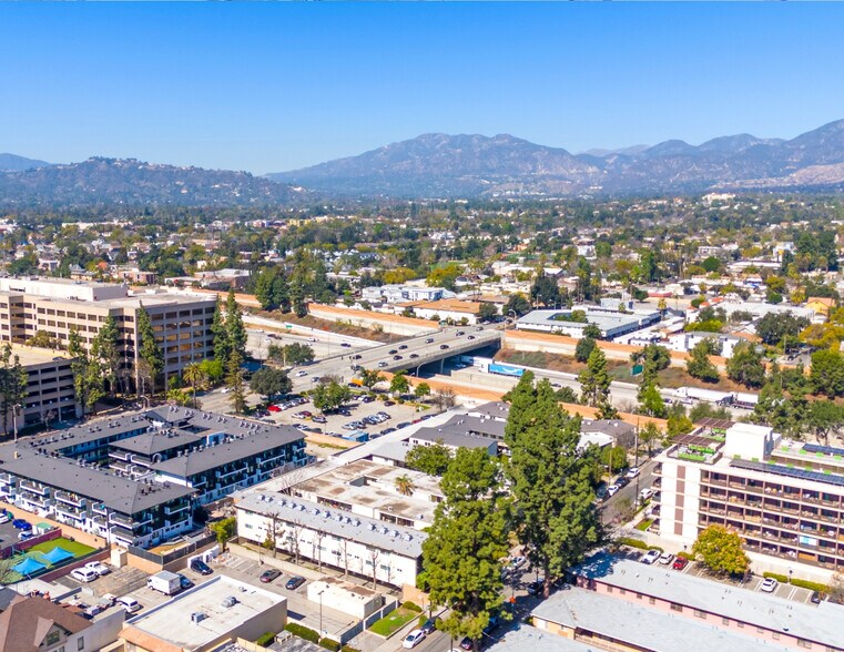 More Photos Of 265 N Oakland Ave, Pasadena Apartments For Sale