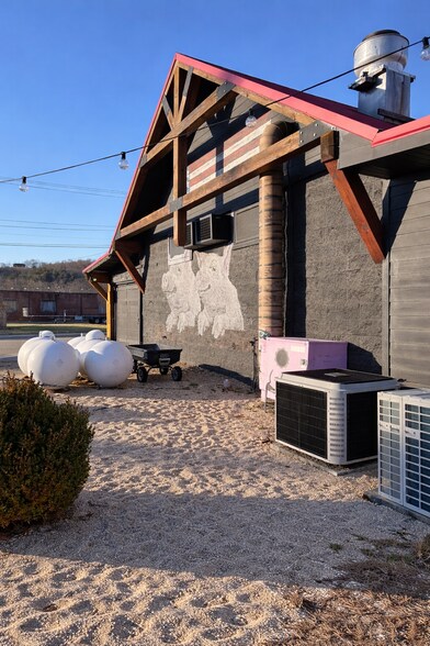 More Photos Of 1607 Magnolia Ave, Buena Vista General Retail For Sale