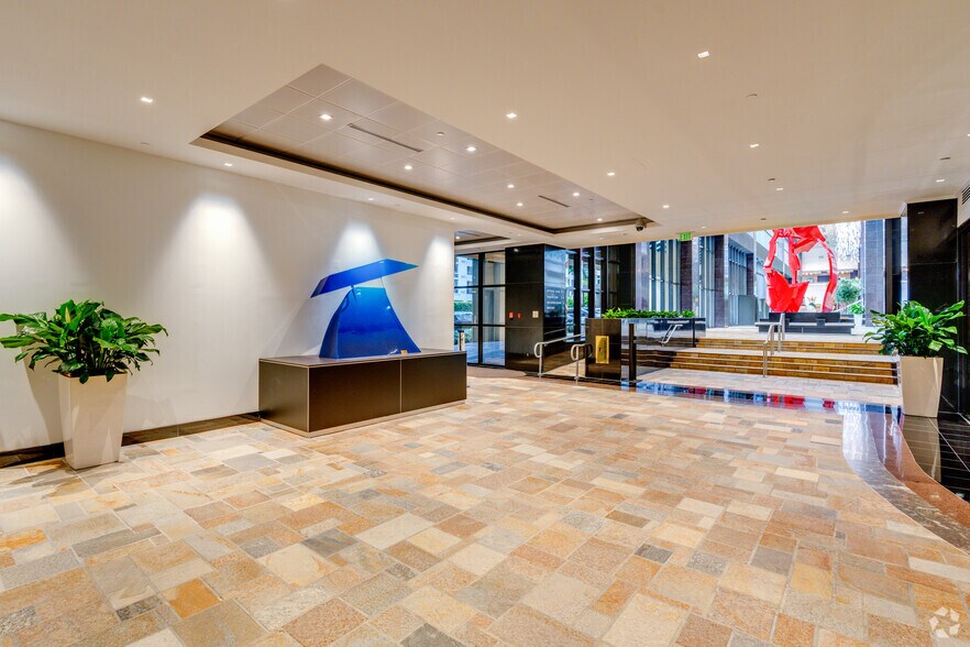 More Photos Of 9130 S Dadeland Blvd, Miami Office For Lease