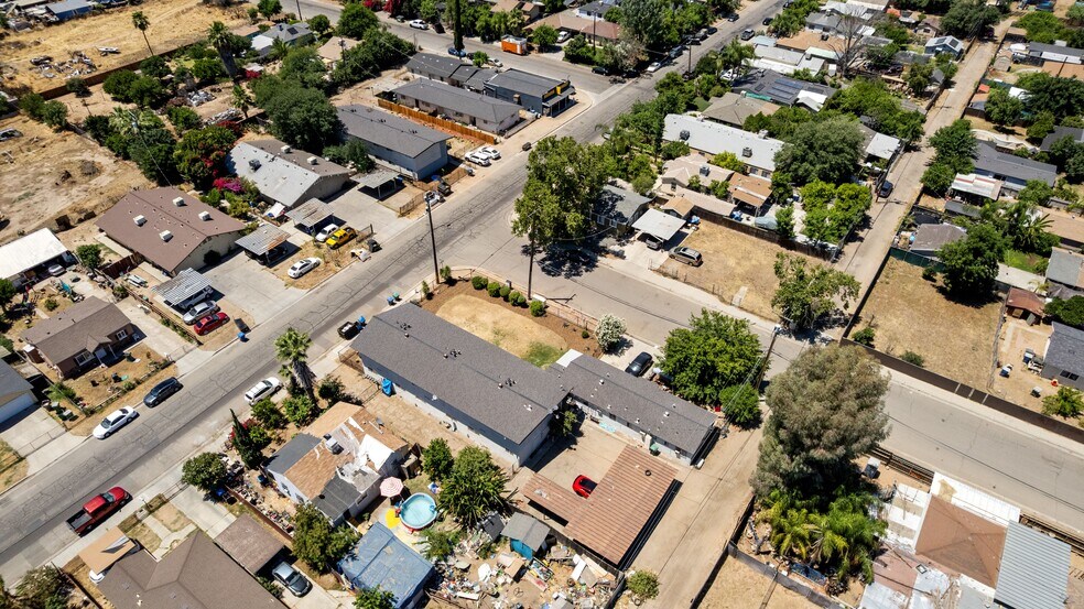 More Photos Of 3940 E Burns Ave, Fresno Apartments For Sale