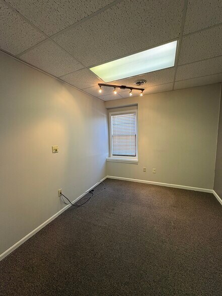 More Photos Of 4466 Darrow Rd, Stow Office For Sale