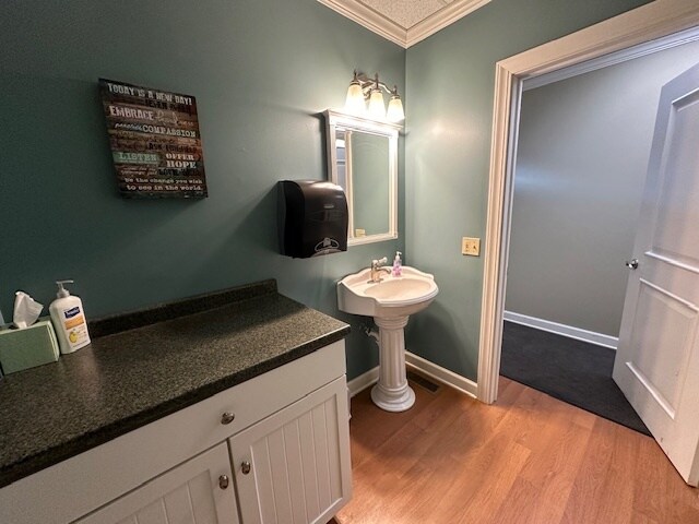 More Photos Of 2200 E Michigan Ave, Lansing Coworking Space