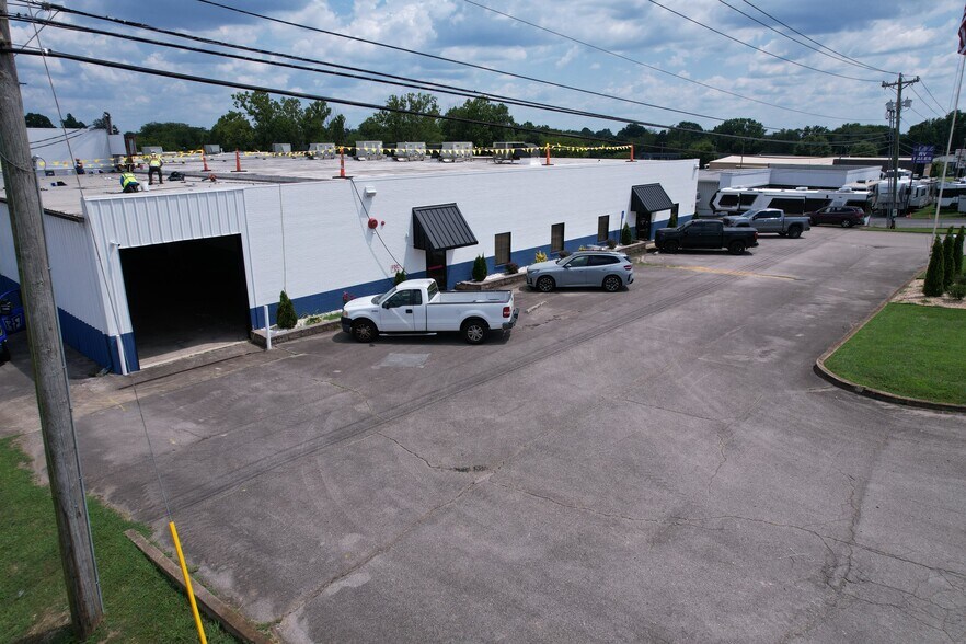 More Photos Of 1512 Nashville Hwy, Columbia Manufacturing For Lease