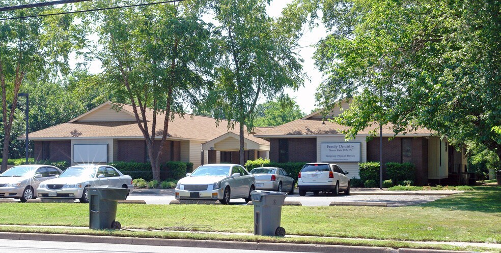 More Photos Of 208 Fox Hill Rd, Hampton Medical For Lease