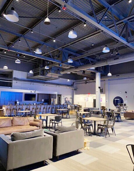 More Photos Of 60 Dodge Ave, North Haven Warehouse For Lease