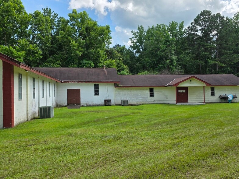 More Photos Of 10675 Rucker Rd, Elmore Religious Facility For Sale