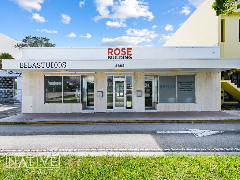 More Photos Of 2852 E Oakland Park Blvd, Fort Lauderdale Storefront Retail Office For Sale