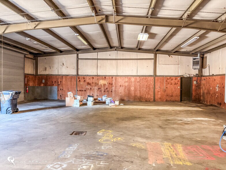 More Photos Of 1512 Commercial Ct, Jonesboro Warehouse For Lease
