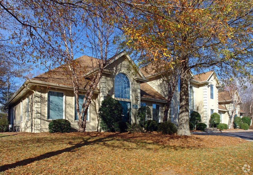 More Photos Of 1403 Eastchester Dr, High Point Office For Lease