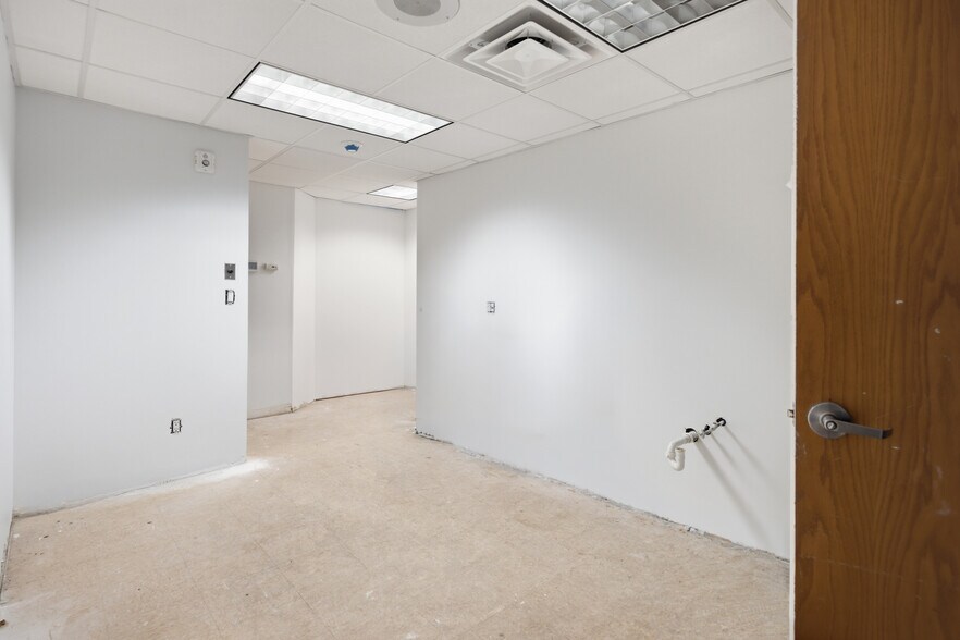 More Photos Of 1174 Route 112, Port Jefferson Station Medical For Lease